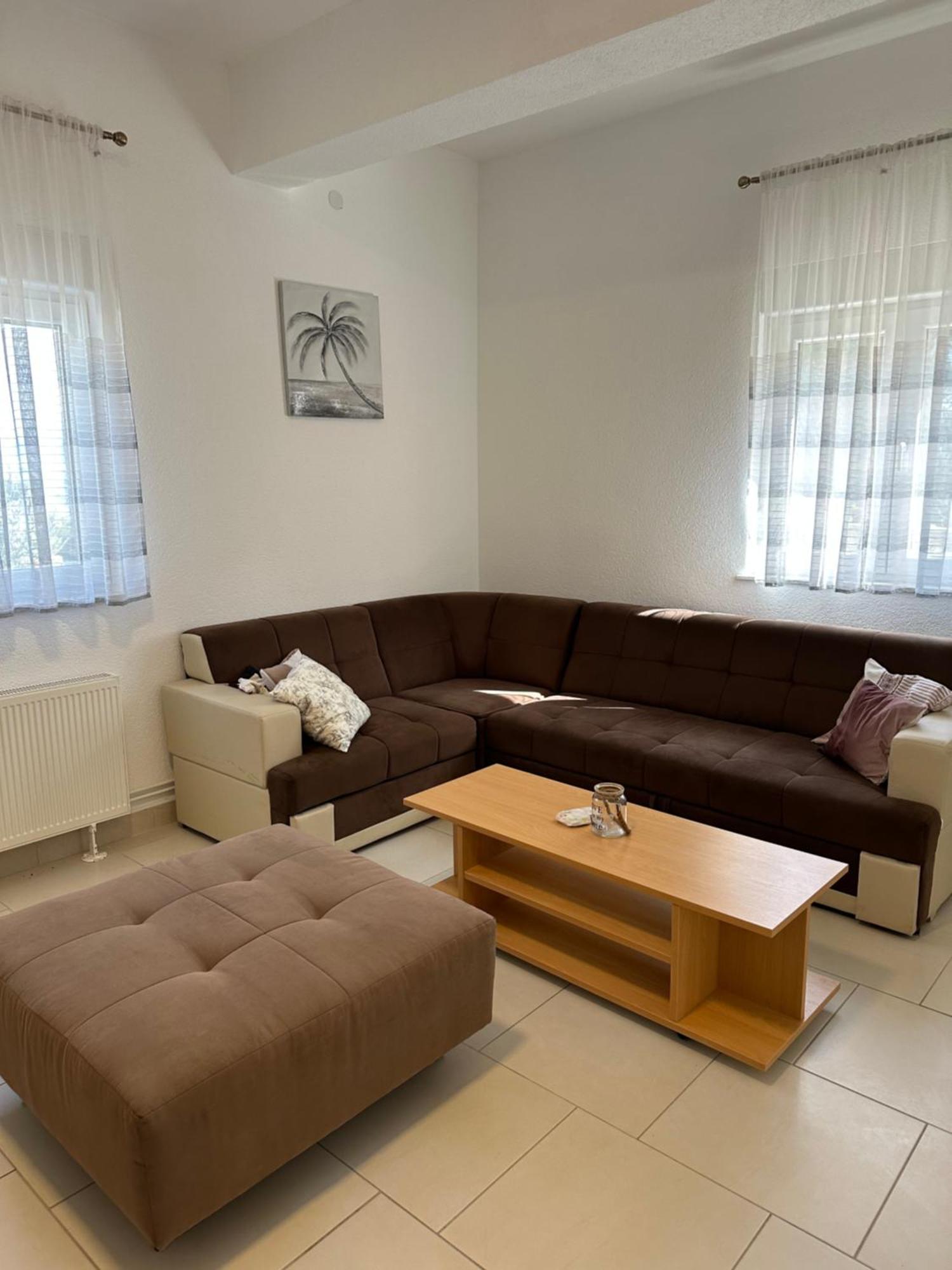 Apartments Panorama With Seasonal Pool Slatine Exterior photo